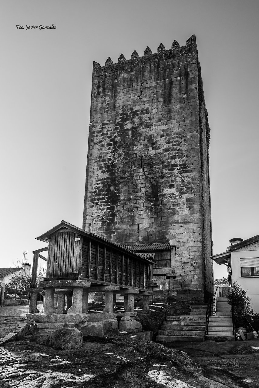 Torre de Lapela