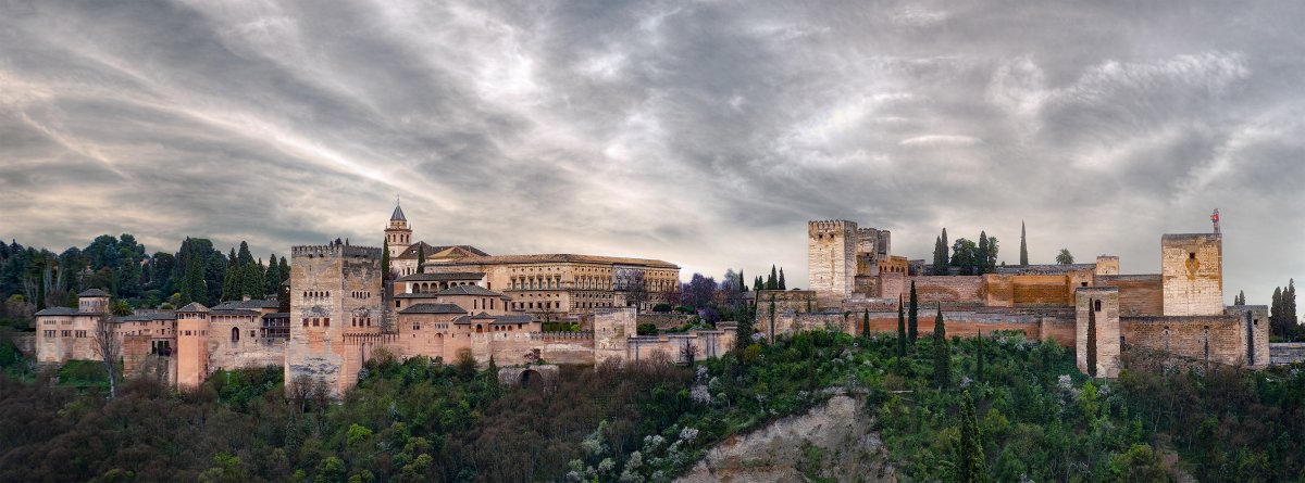 Alhambra Pano 2.jpg
