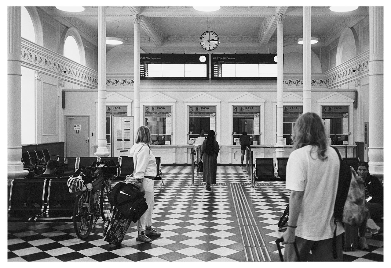 Boda Diego y Karol en Polonia 4-8 julio 2024 leica m7 35 cron y 50 1.5 nokton rollei retro 400...jpg