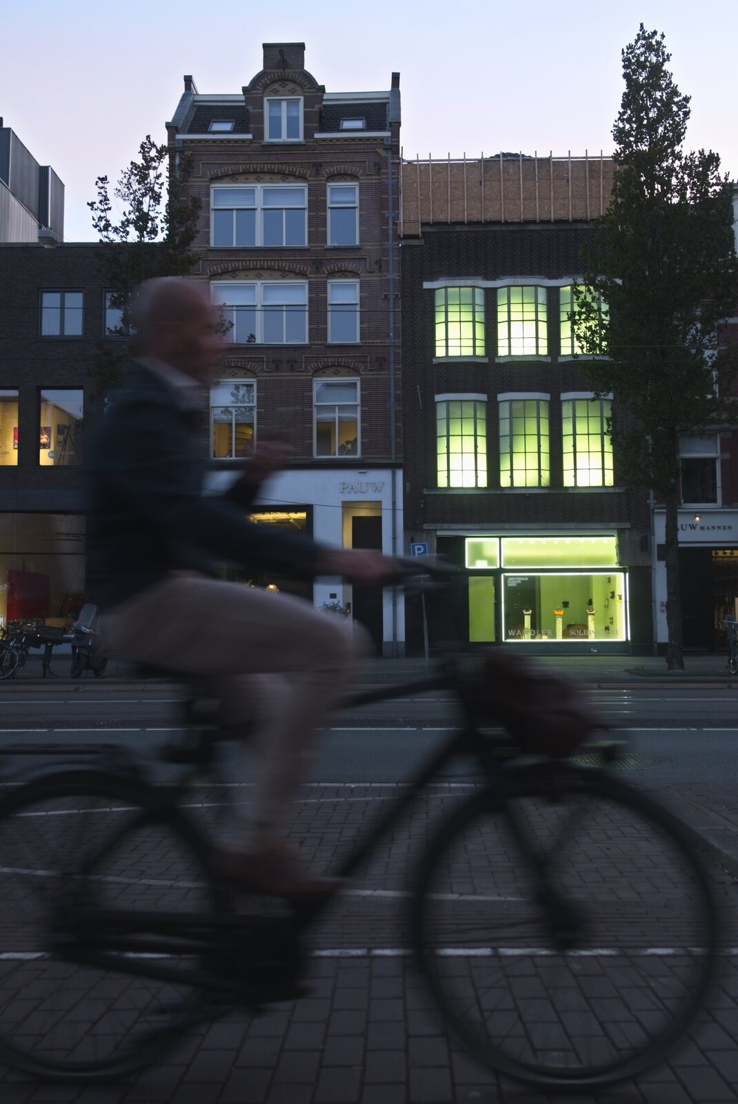 Día03_Casas_bici_e_luz.jpg