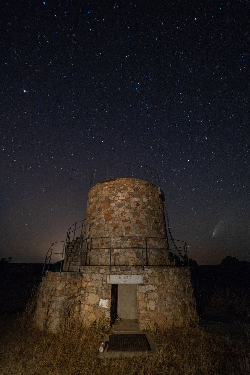 Cometa C/2020 F3 (NEOWISE) en El Cerezo