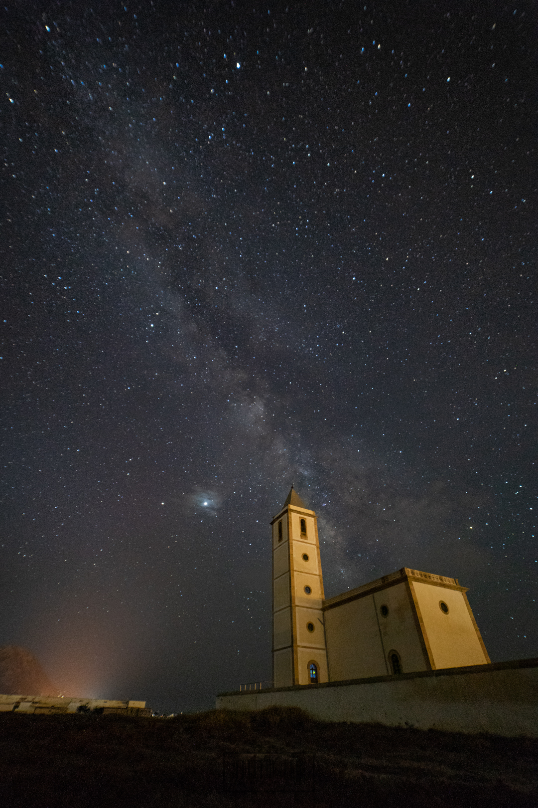 Vía Láctea sobre la Iglesia de Las Salinas