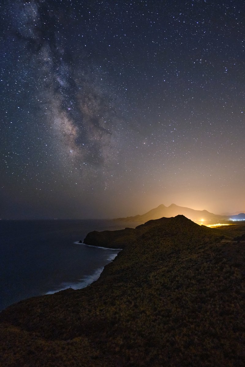 Vía Láctea sobre la Isleta del Moro (Cabo de Gata)