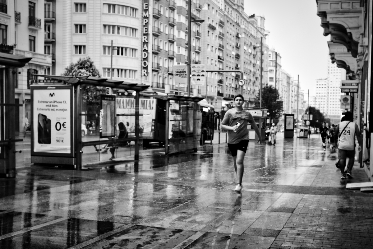 Corriendo bajo la lluvia