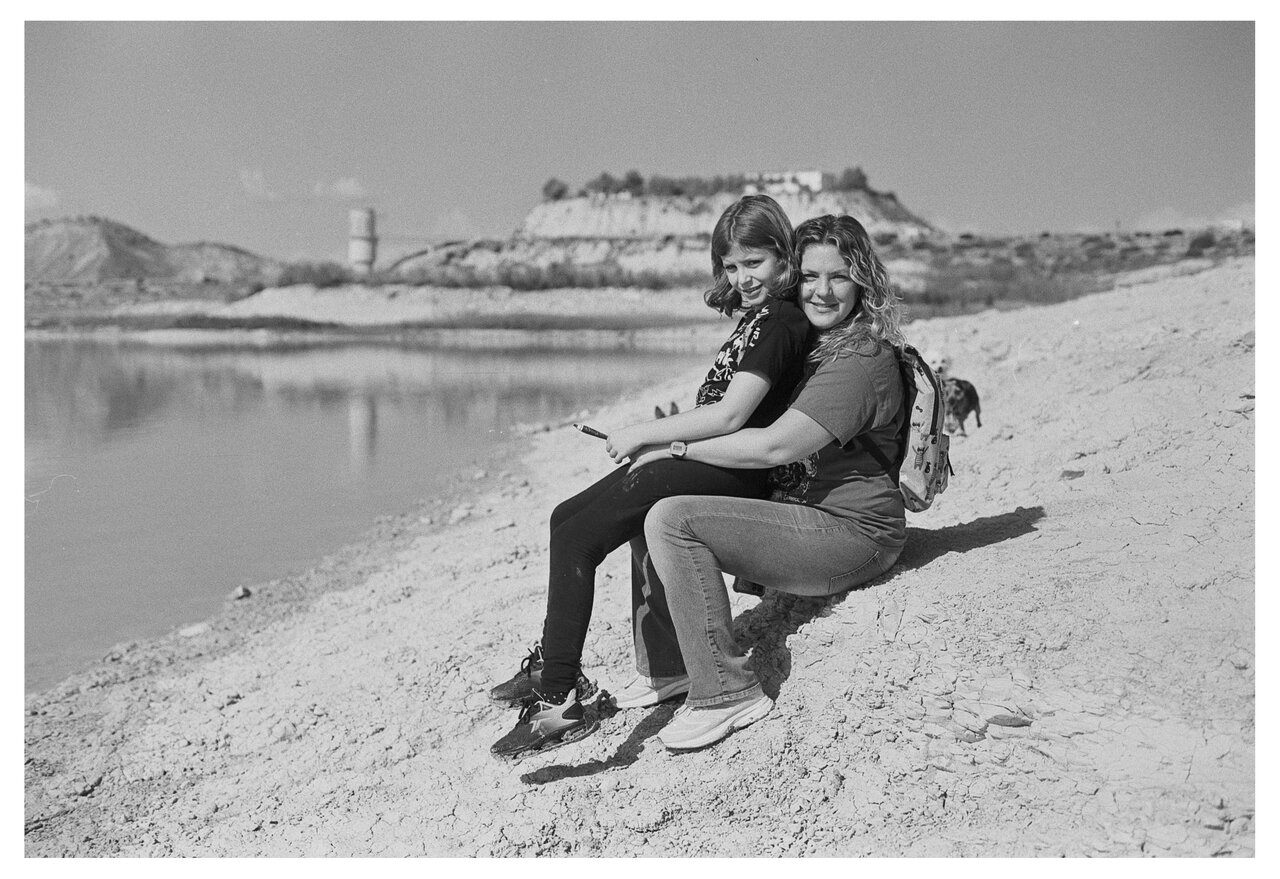 embalse de la pedrera 2 noviembre 2024 om1 50 1.4 y 20 3.5 filtro naranja foma 100 rodinal 1+5...jpg