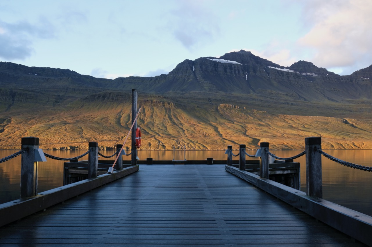 Islandia, Fáskrúðsfjörður en los fiordos del este.