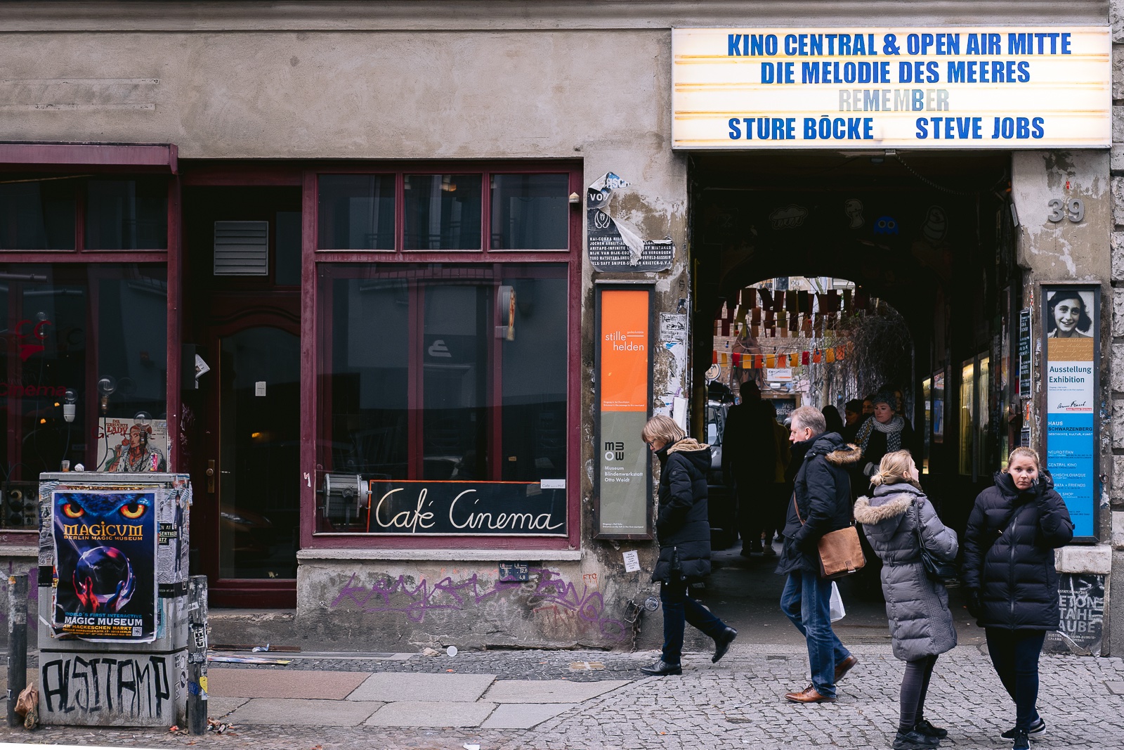 fotografo-berlin-kino-central-urban-solid-2.jpg