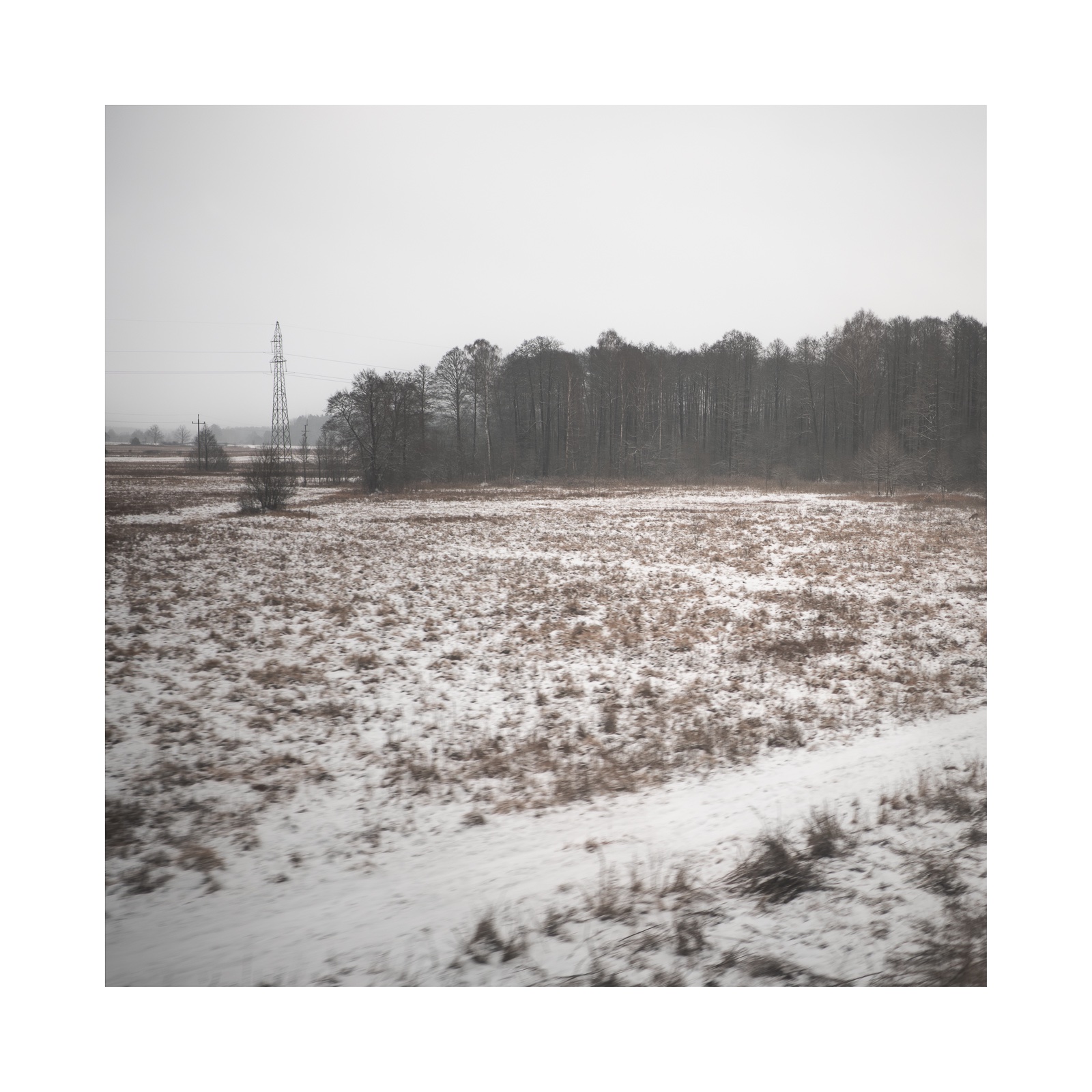 fotografo-cracovia-varsovia-tren-cristal-movimiento-nieve-color-1.jpg