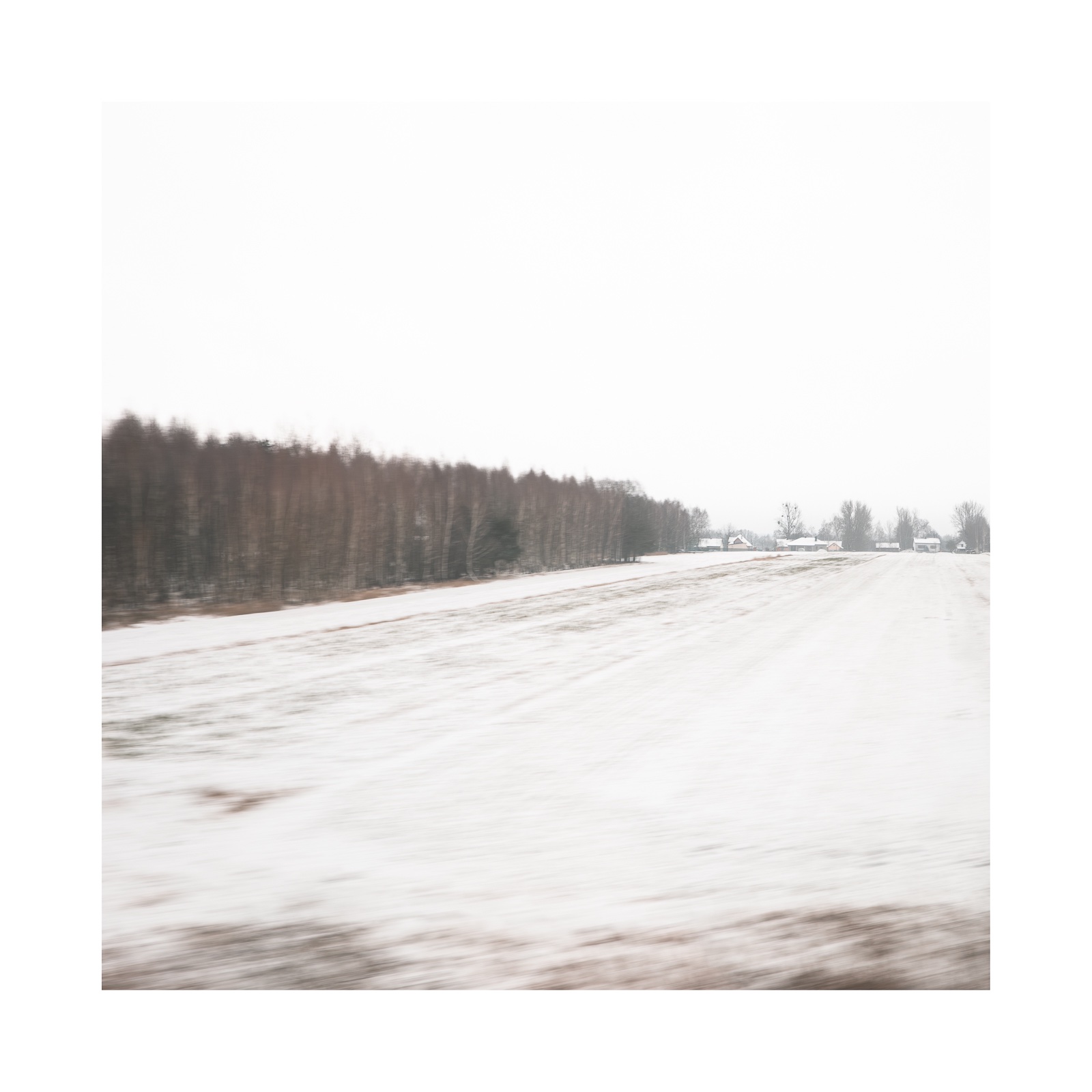fotografo-cracovia-varsovia-tren-cristal-movimiento-nieve-color-7.jpg
