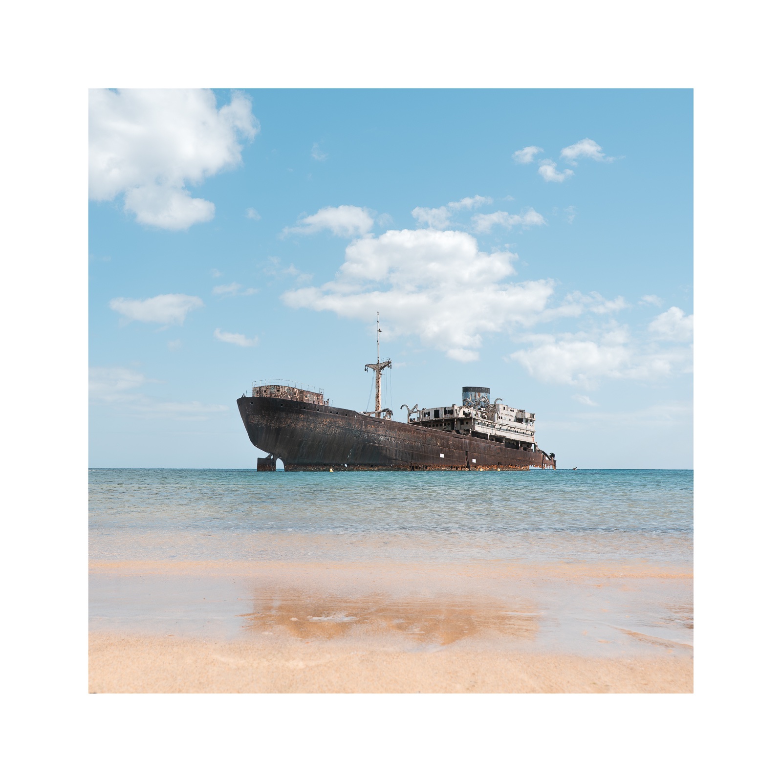 fotografo-lanzarote-arrecife-barco-telamon-encallado-averia.jpg fotografo-lanzarote-arrecife-barco-telamon-encallado-averia.jpg