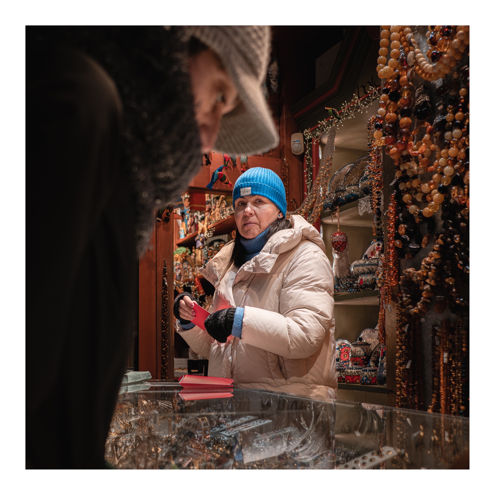 fotografo-polonia-cracovia-mercado-de-los-paños-bisuteria-artesania.jpg