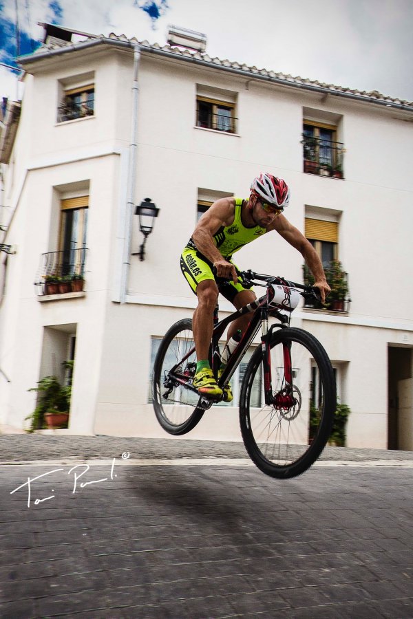 "Triatlon de montaña" por Pascual