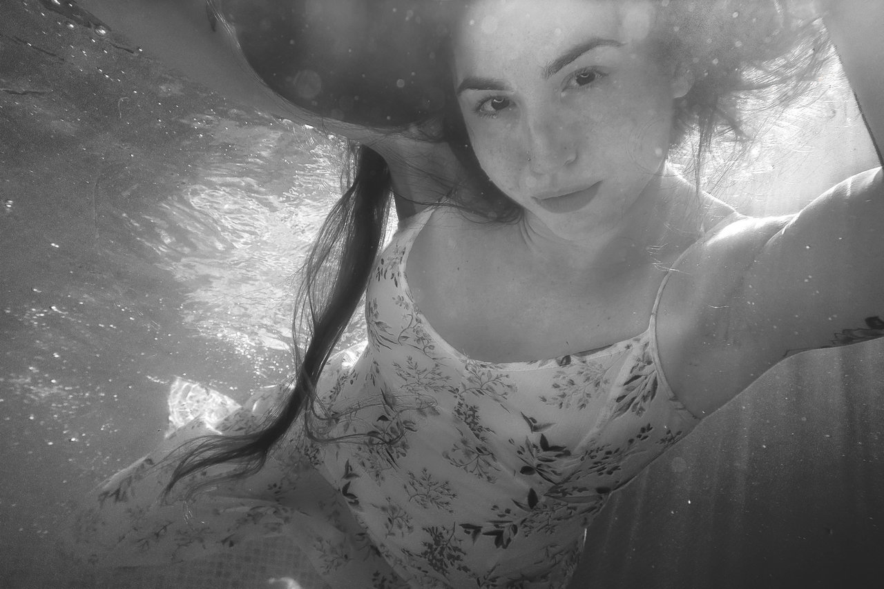 Lily piscina - 1_edit.jpg