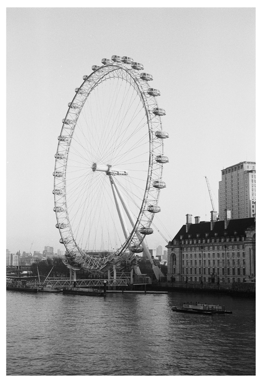 Londres enero 2024 leica MA cron 35 y 50 foma 100 a 200 rodinal 1+50 13m- (9).jpg