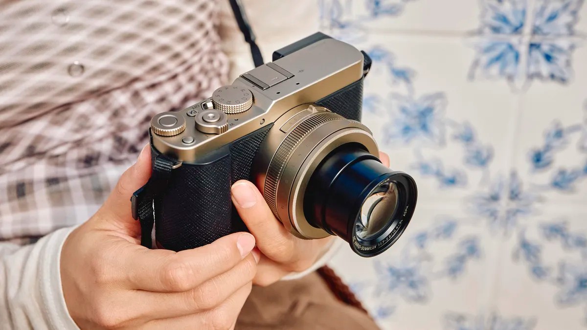 Lumix L10.jpg