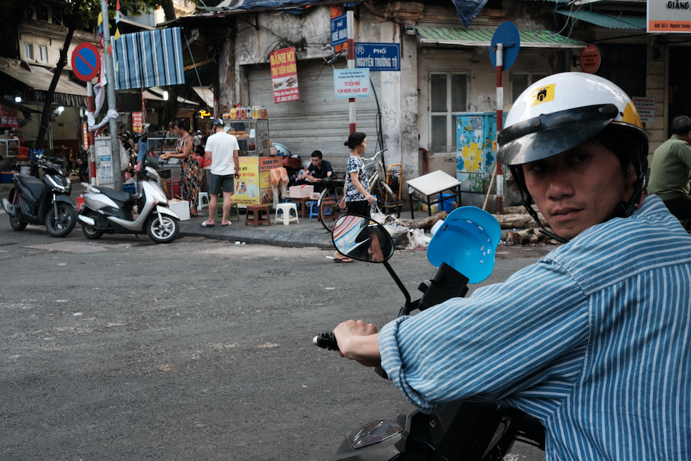 Motorista Hanoi.jpg