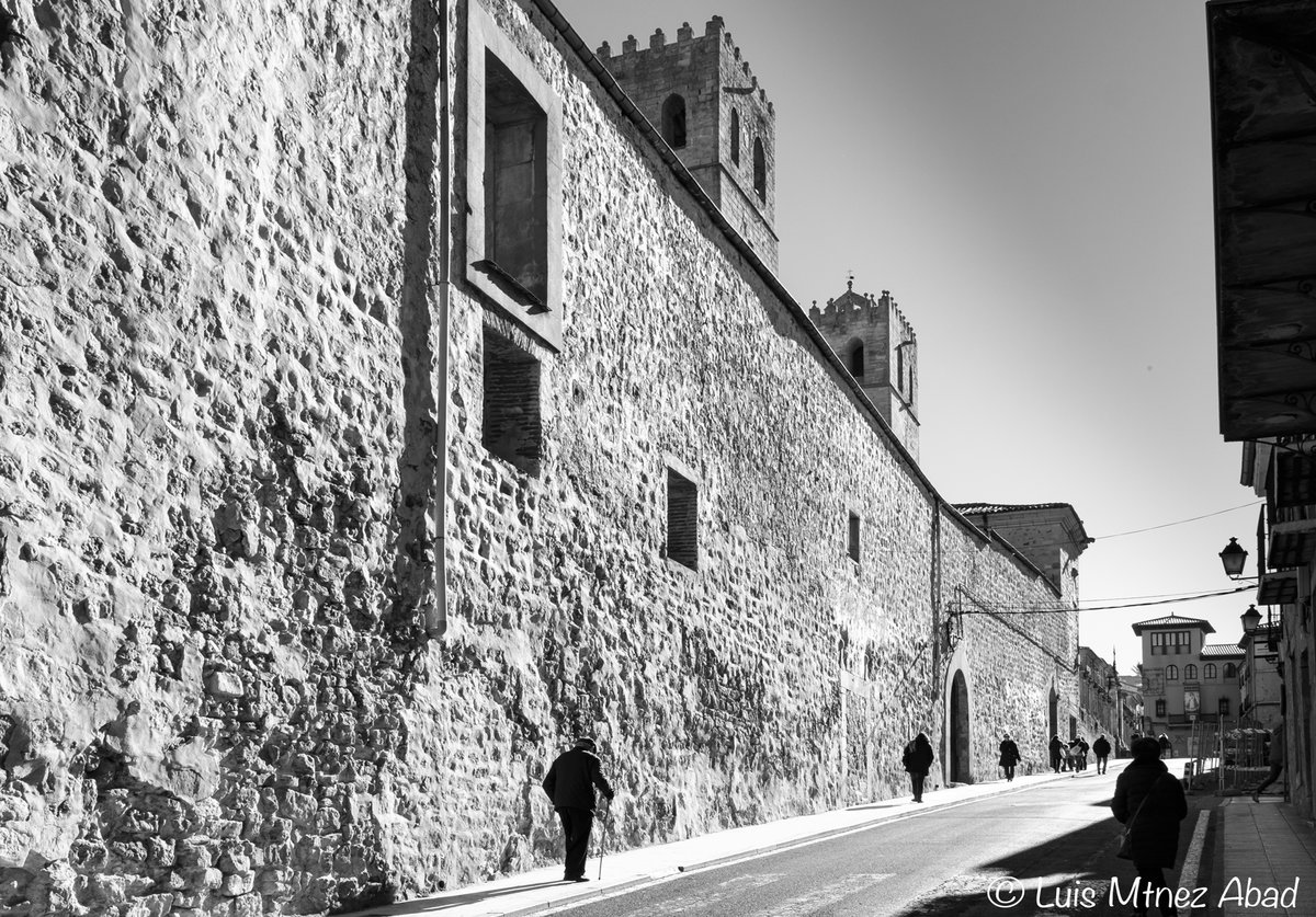 Todos a misa a la Catedral.