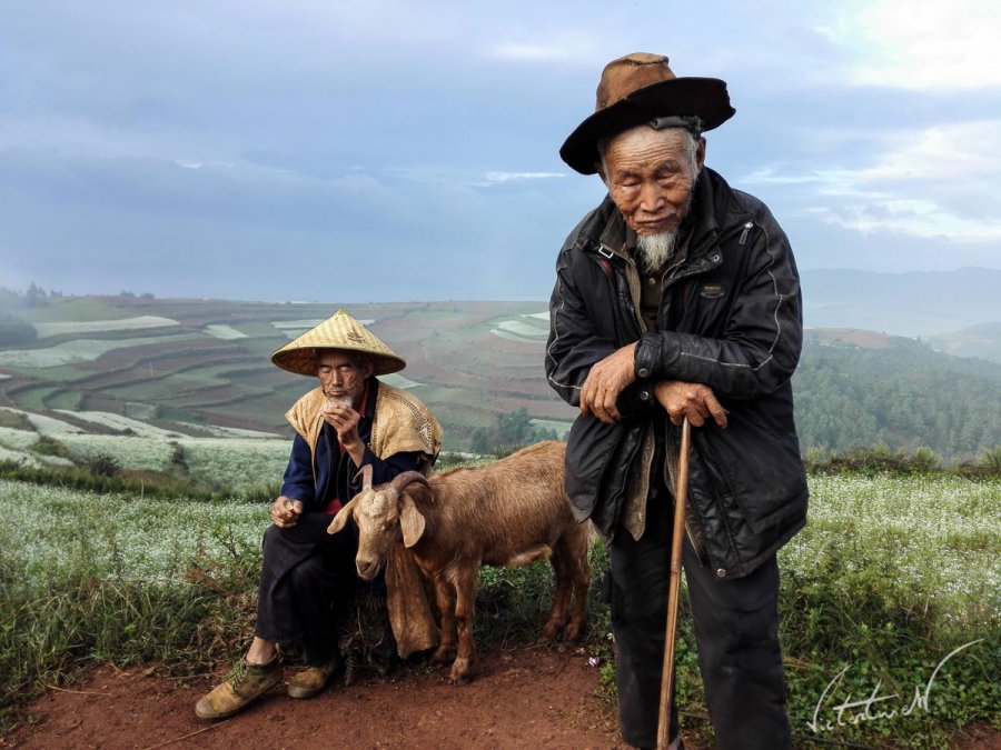 Old men with goat-3.JPG