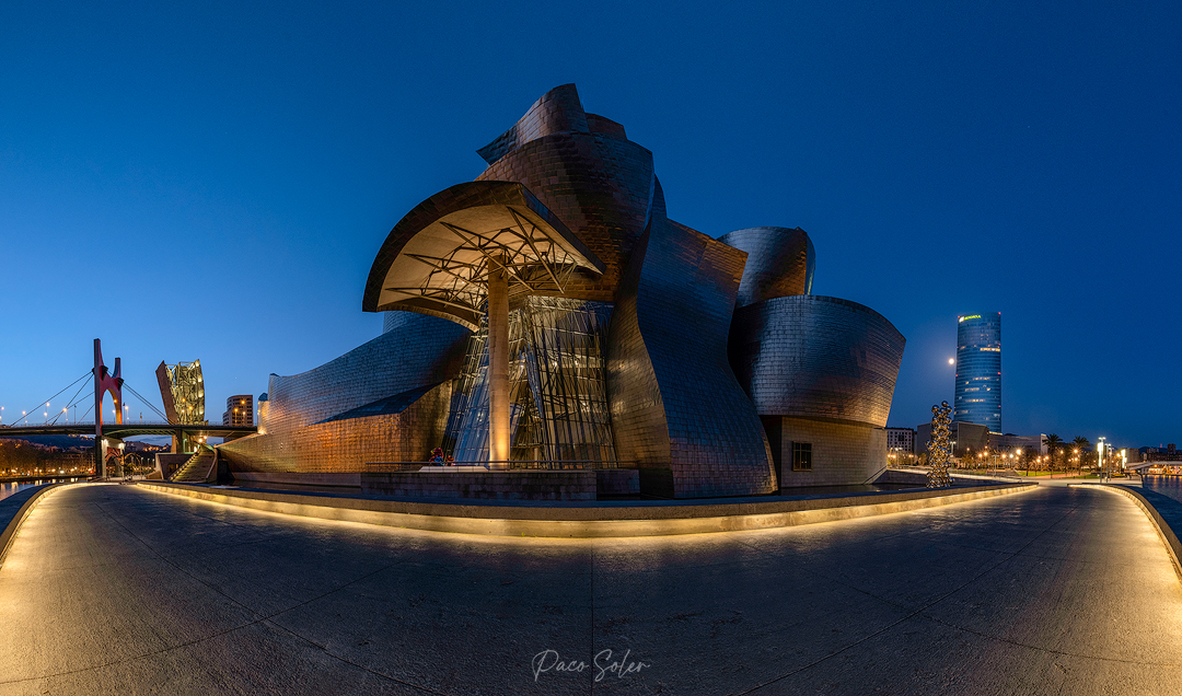 Pano Museo Guggenheim 2.jpg