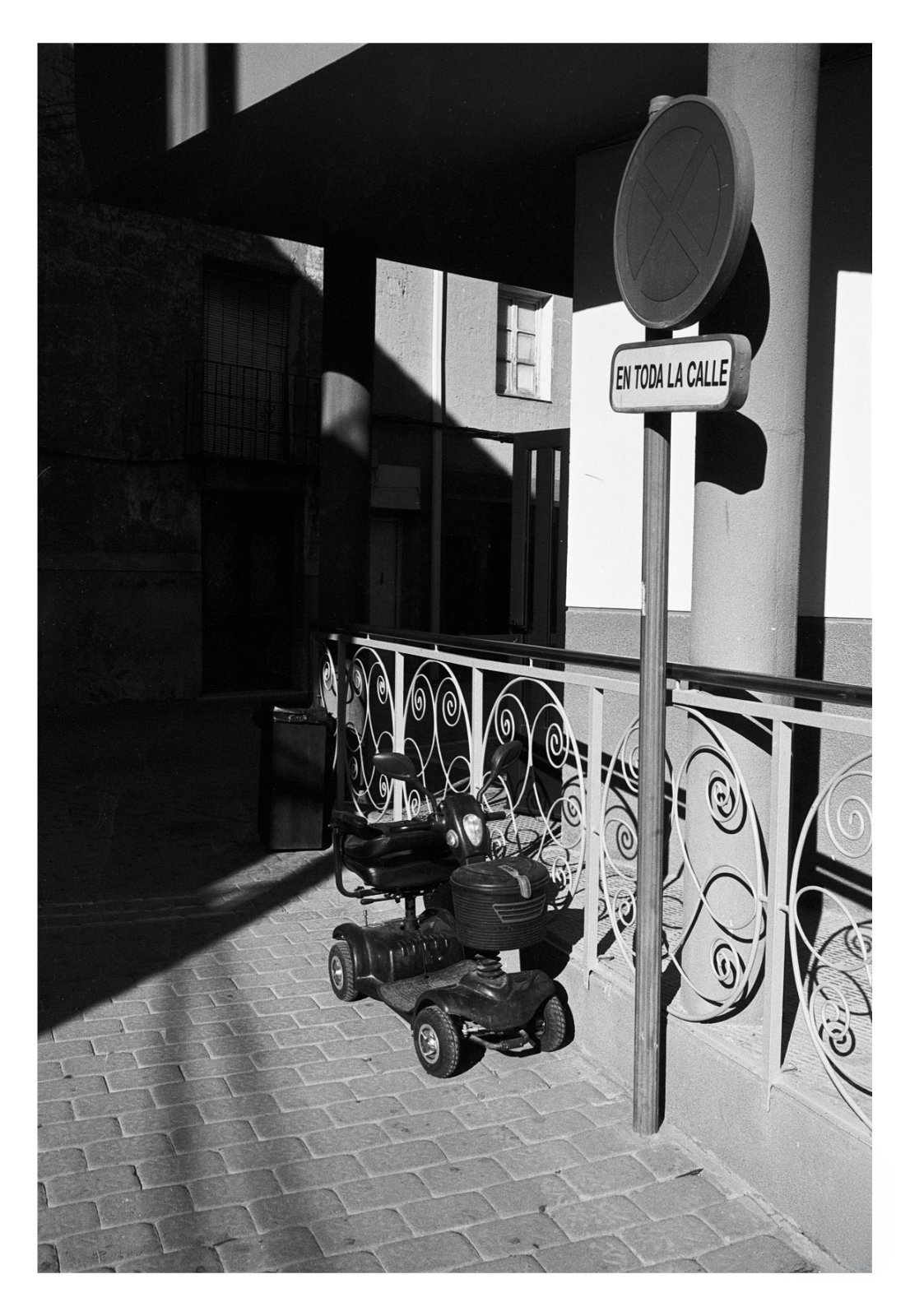 Quedada analogica en Bullas 16 noviembre 2025 leica MA 50f2 y 35 f1.5 foma 100 9 min rodinal 1...jpg