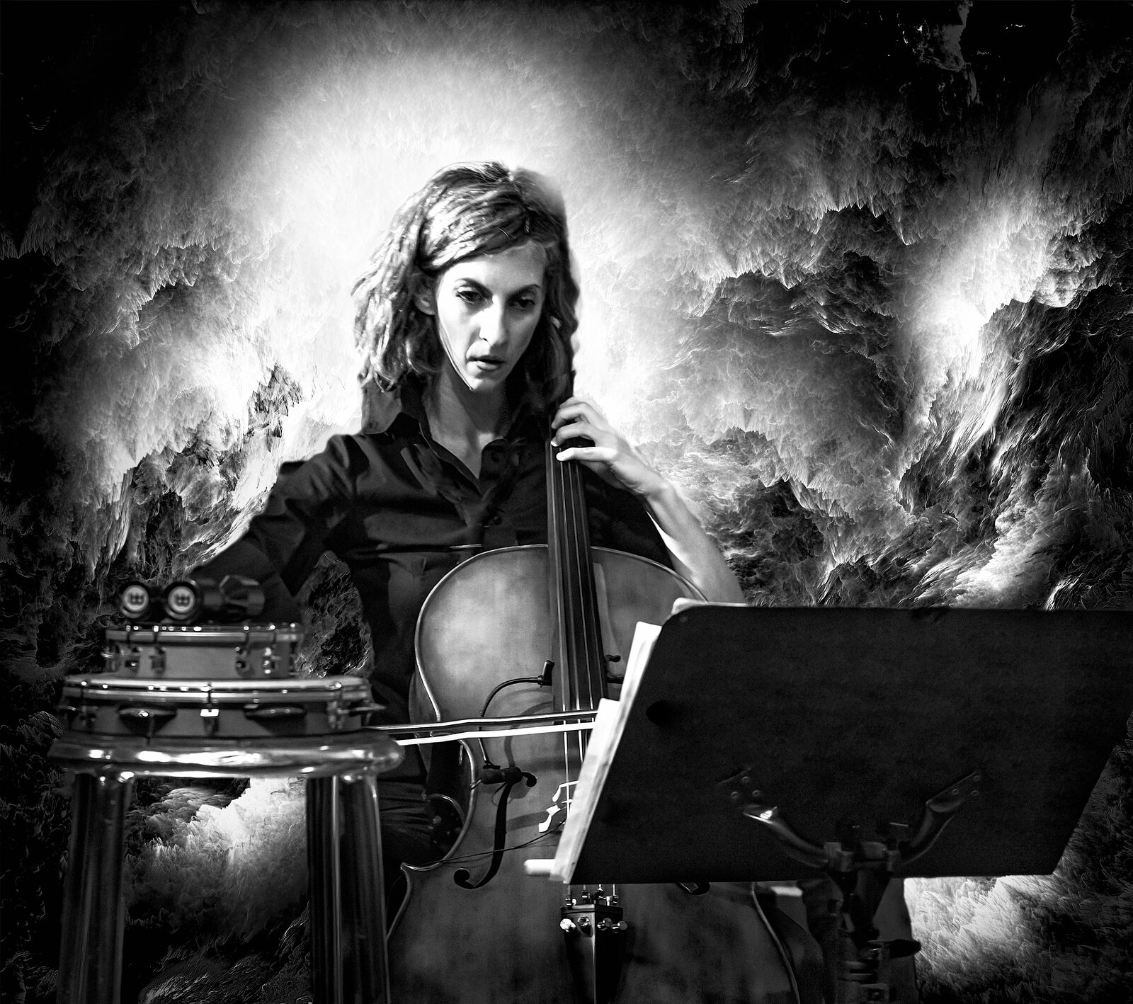 VIOLONCELISTA.jpg