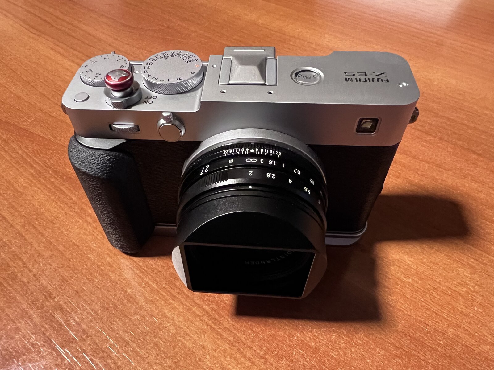 X-E5 + Voigtlander 27mm.jpg