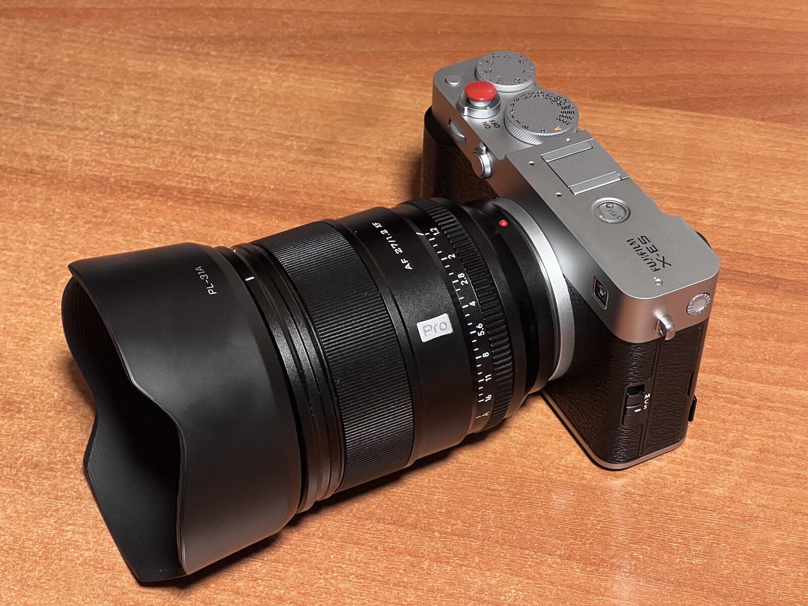 X-E5 y Viltrox 27.jpg