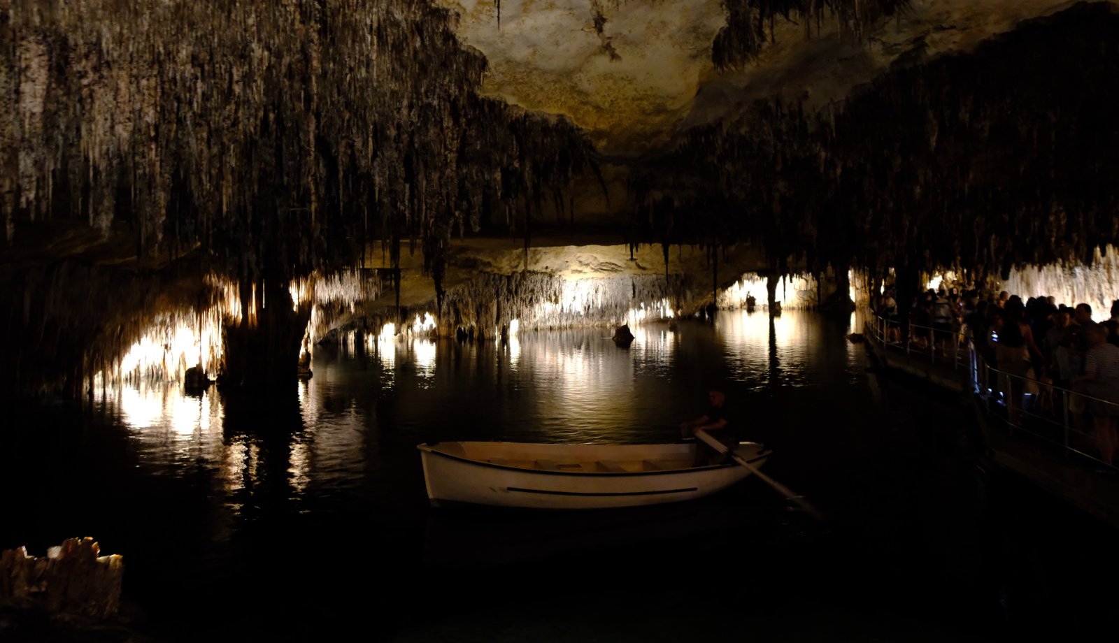 Cuevas del Drach