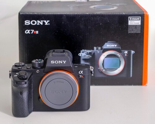 Sony_A7RII_03.jpg