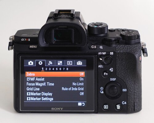 Sony_A7RII_02.jpg