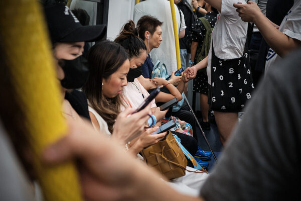 Mobils i metro.jpg