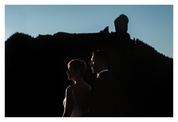 fotografo-pareja-novios-postboda-cumbre-gran-canaria-roque-nublo-atardecer.jpg