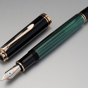 PELIKAN M800.jpg