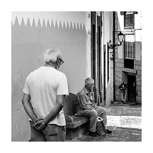 Media 'fotografo-gran-canaria-callejeando-personas-banco-asiento-piedra-blanco-negro.JPG' in category 'Últimas fotos'