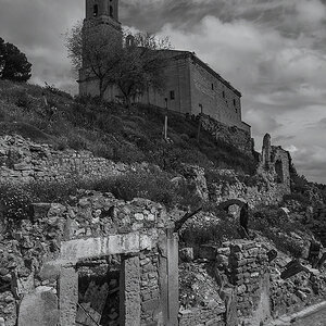 083-2bnw.jpg