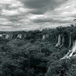 Iguazu b.n..jpg