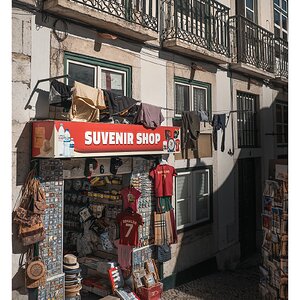 fotografo-lisboa-portugal-suvenir-camiseta-futbol-cristiano-ronaldo.jpg