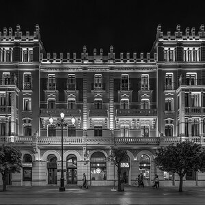 EDIFICIO SANTA LUCIA  SEVILLA-BN.jpg