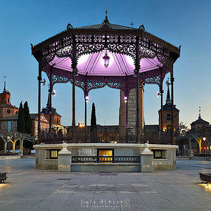 KiosKo Plaza Cervantes LUIS6897 04-02-19 X-T10.jpg