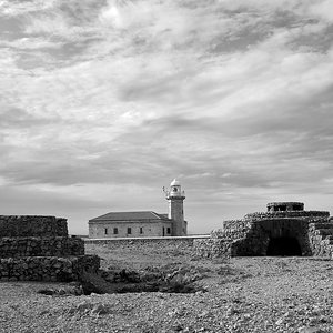 Faro de punta Nati (1).jpg