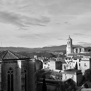 Vistas desde la muralla (Girona) (2).jpg