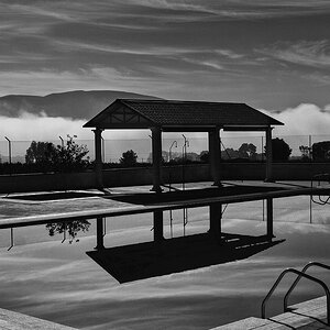 La soledad de las pérgola de la piscina.jpg