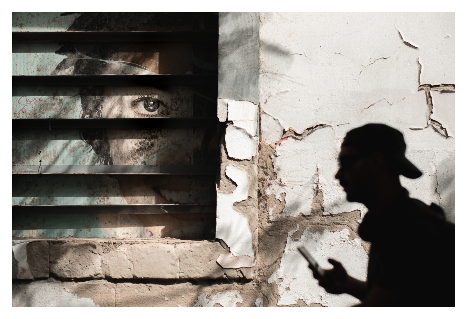 fotografo-callejero-urbano-silueta-pared-poster-.jpg