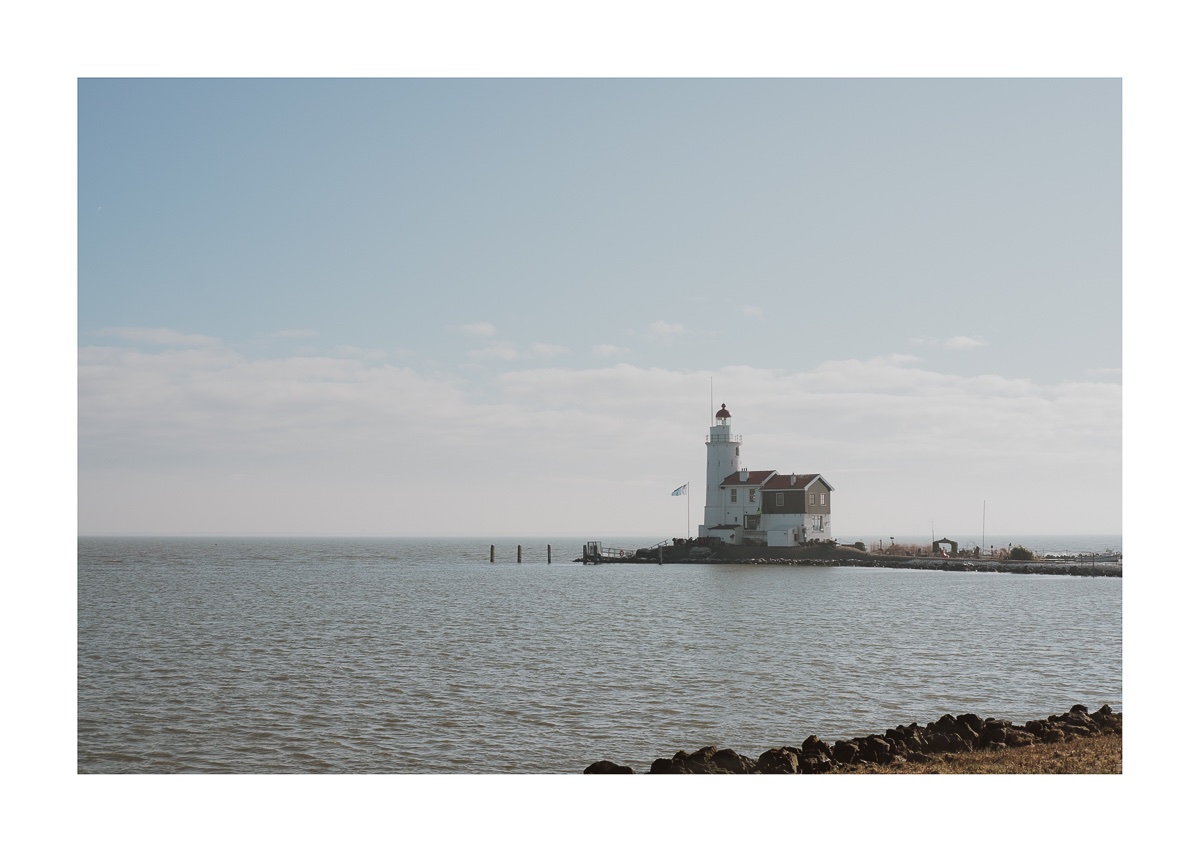 fotografo-paisaje-faro-marken-paises-bajos-rocas-hielo-mar-.JPG