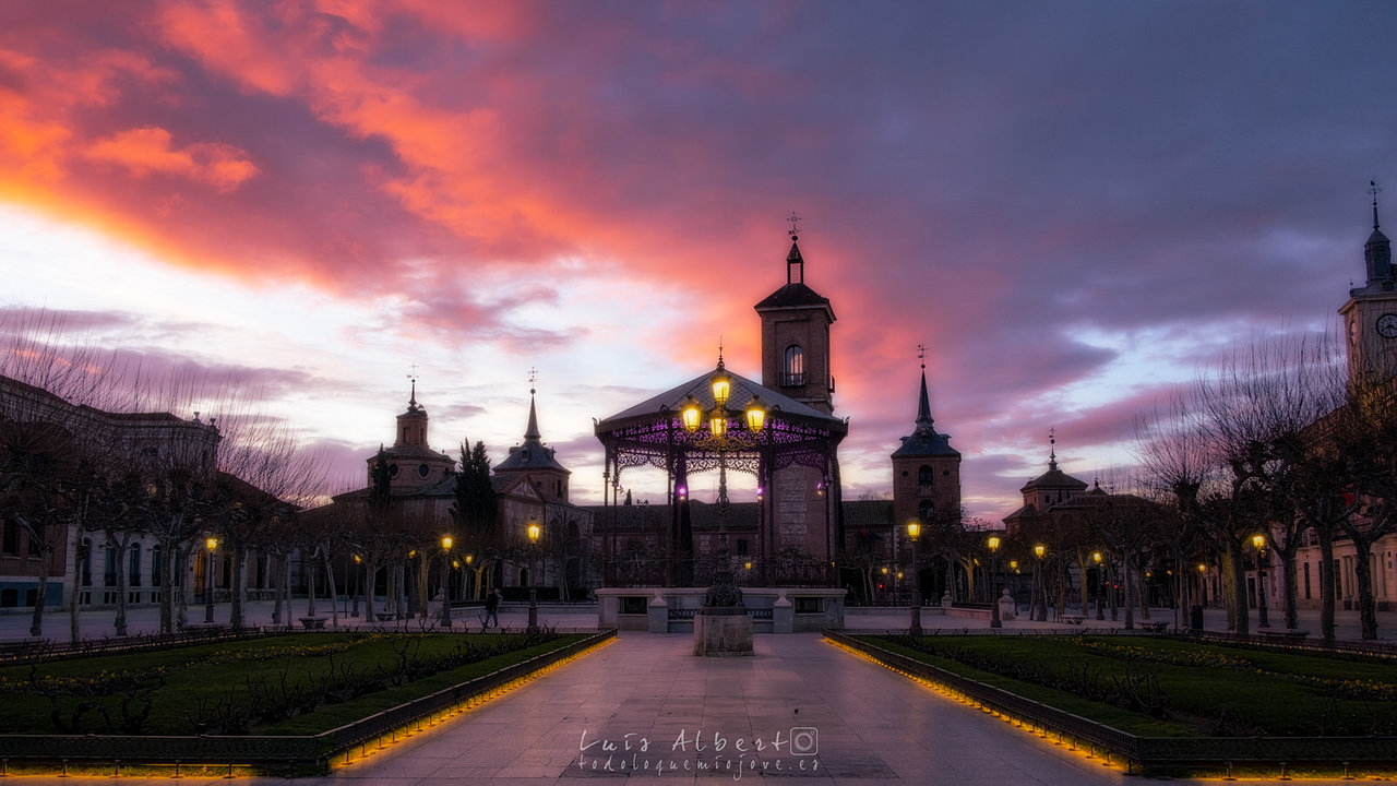 Plaza Cervantes amanecer_LUI8115 copia.jpg