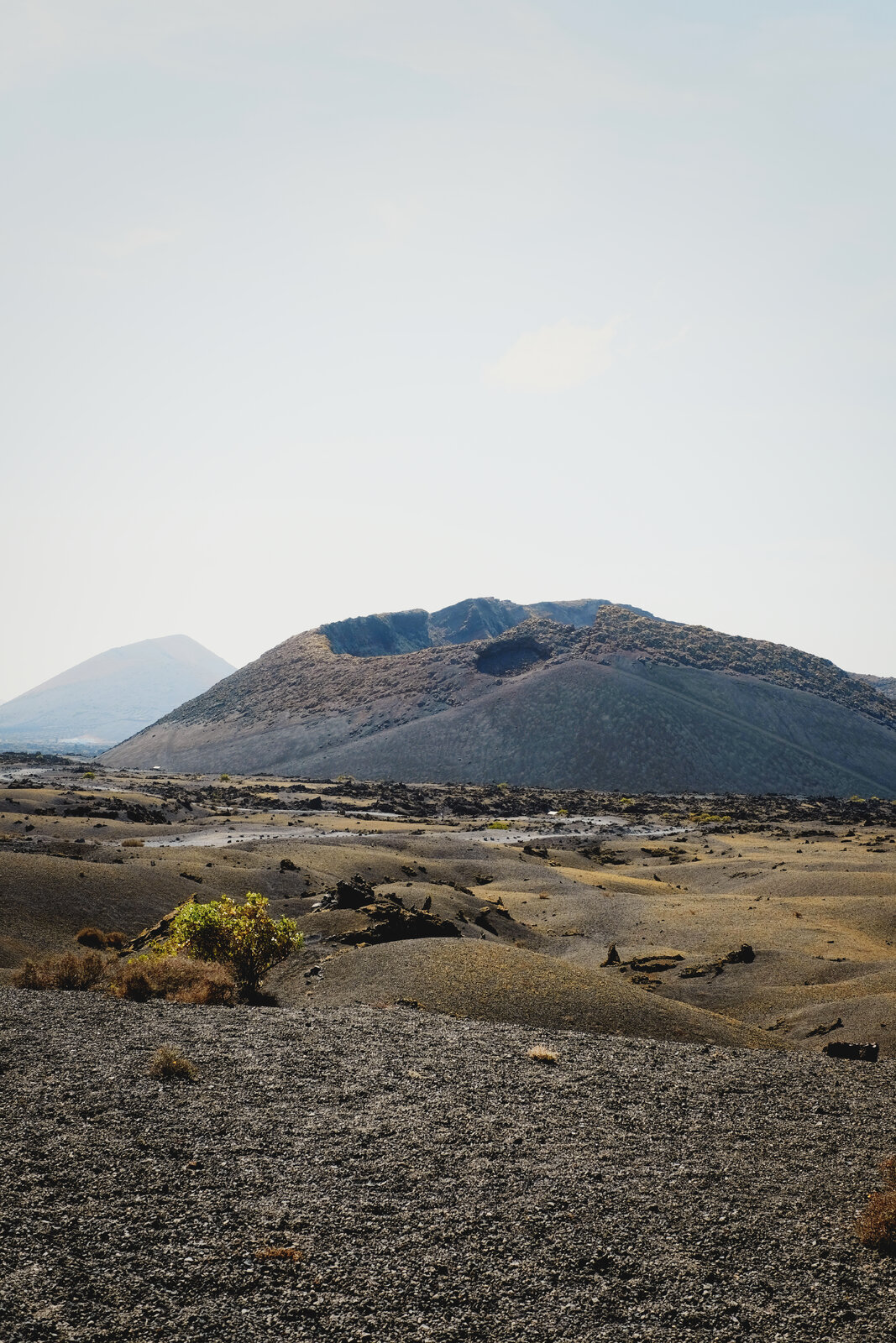 Volcán_El_Cuervo.jpg