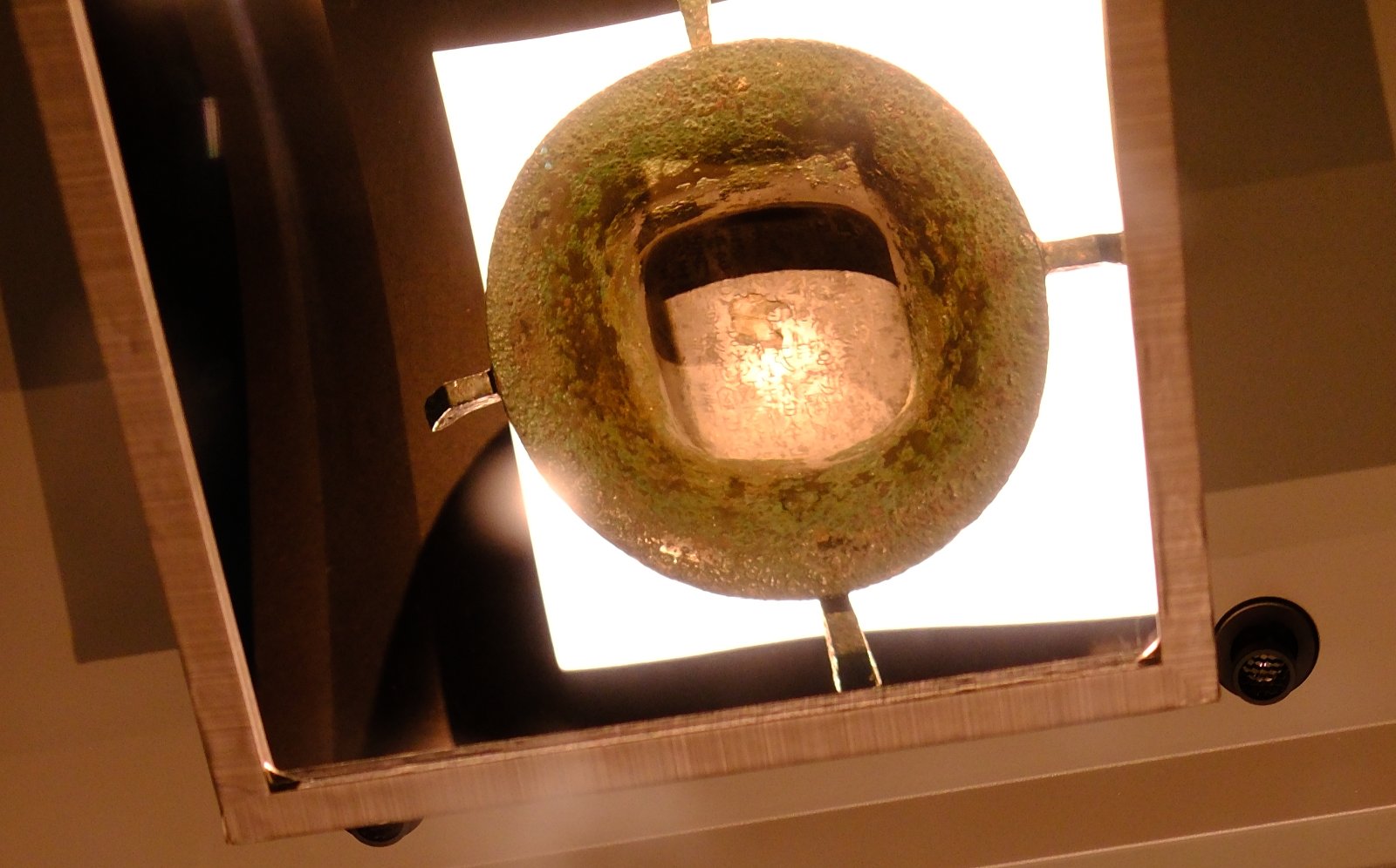X1005230cut II.JPG