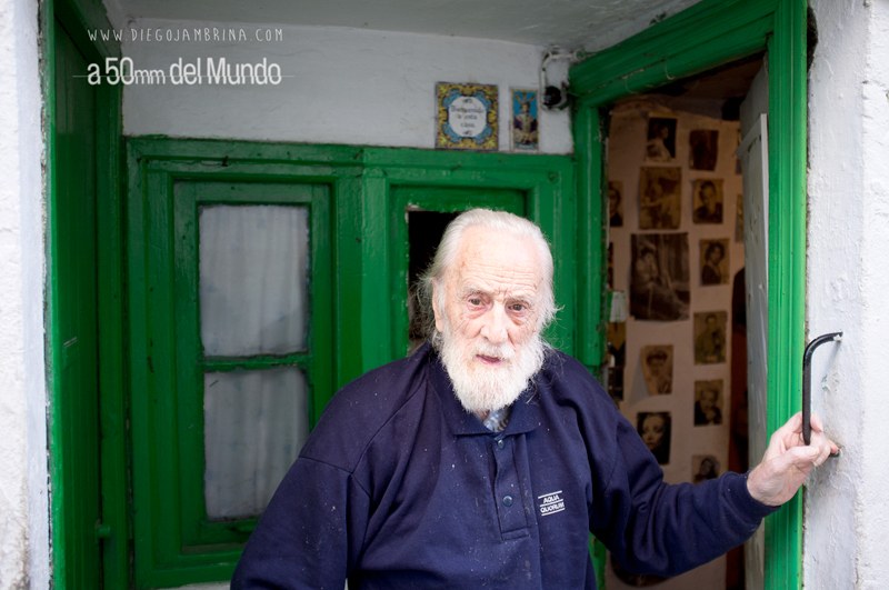 Karolo, el personaje más viejo del Puerto Viejo