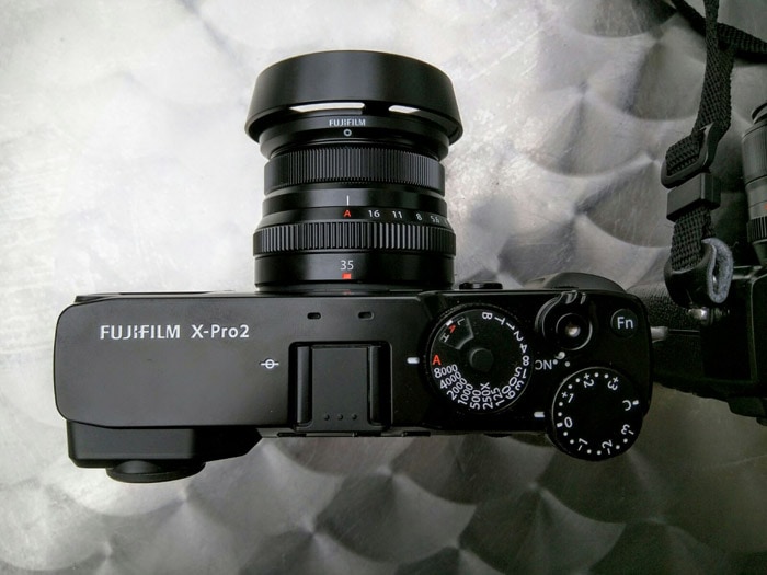 X-Pro2 con el Fujinon XF 35mm f/2 R. Foto por Pep Costa (Pixel Depot).