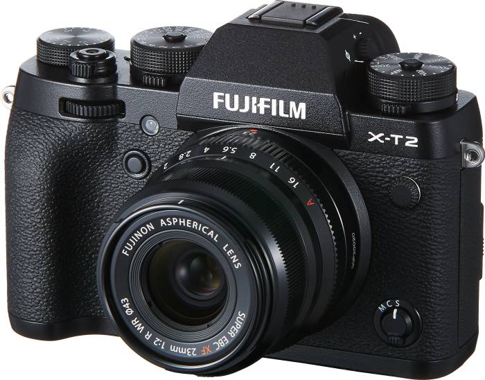 La Fujifilm X-T2 llegará a partir del 8 de septiembre a los escaparates. El Fujinon XF 23mm F2, en octubre.